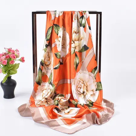 Floral Scarf Shawl – 90 × 90 cm detail