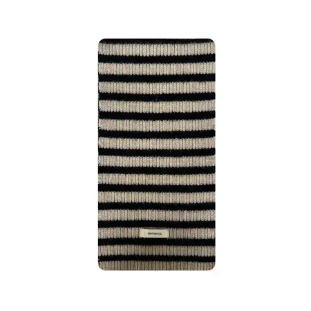 Women's 100% Wool Scarf Shawl – 160 × 20 cm detail