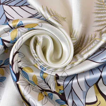 Printed Scarf Shawl – 90 × 90 cm detail