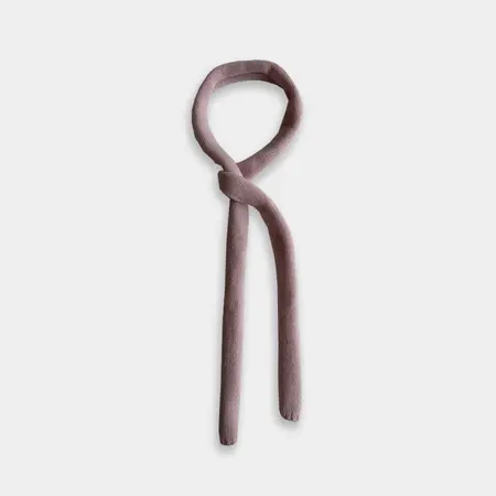 Women's Wool Solid Color Knit Narrow Scarf – 170 × 10 cm detail