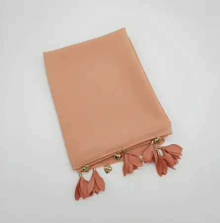 Women's Chiffon Floral Hijab – 70 × 170 cm detail