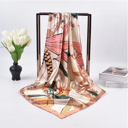 Women's Floral Vintage Scarf Shawl – 90 × 90 cm detail