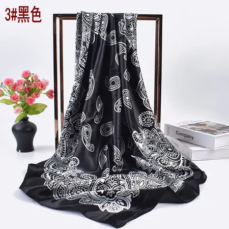 Floral Scarf Shawl – 90 × 90 cm detail