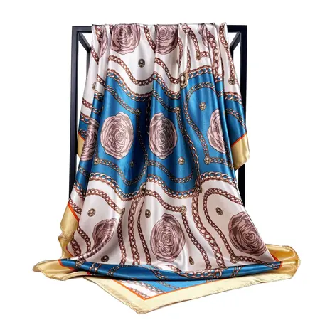Printed Scarf Shawl – 90 × 90 cm detail