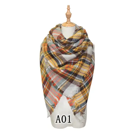 Faux Cashmere Plaid Scarf Shawl – 140 × 140 cm detail