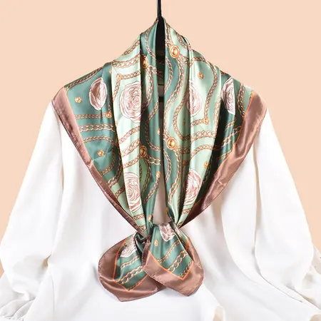 Floral Scarf Shawl – 90 × 90 cm detail