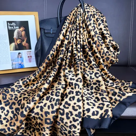 Silk Leopard Print Printed Headscarf – 90 × 180cm