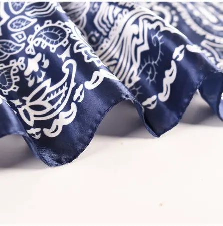 Silk Floral Paisley Scarf Shawl – 90 × 90 cm detail