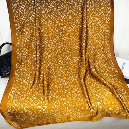 Silk Geometric Scarf Shawl – 90 × 180cm detail