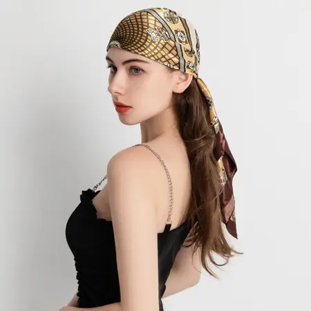 Silk Floral Paisley Vintage Scarf Shawl – 90 × 90 cm
