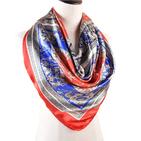 Vintage Scarf Shawl – 90 × 90 cm