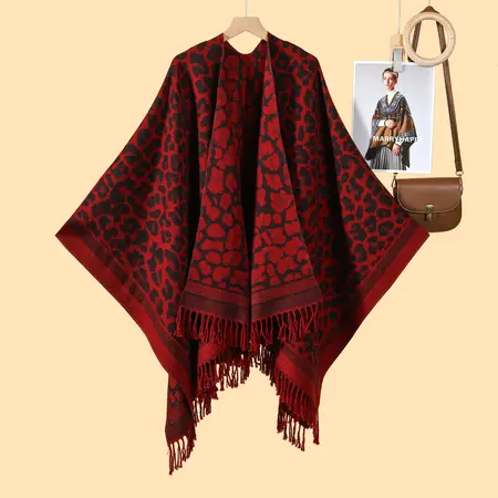 Leopard Print Fringed Printed Poncho – 130 × 150 cm detail