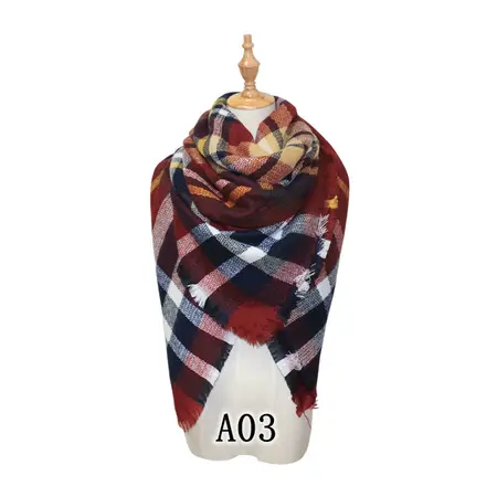 Faux Cashmere Plaid Scarf Shawl – 140 × 140 cm detail