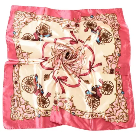 Silk Printed Vintage Scarf Shawl – 90 × 90 cm detail