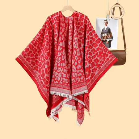 Women's Leopard Print Jacquard Reversible Printed Poncho – 130 × 150 cm detail