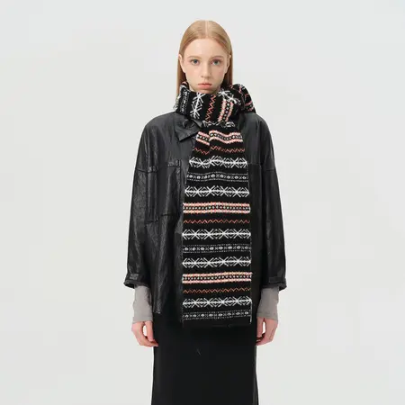 Wool Blend Jacquard Vintage Scarf Shawl – 160 × 21 cm detail
