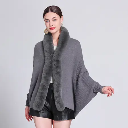 Knit Poncho detail