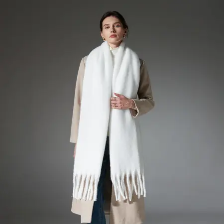 Fringed Scarf Shawl – 190 × 50 cm + 15 cm fringe detail