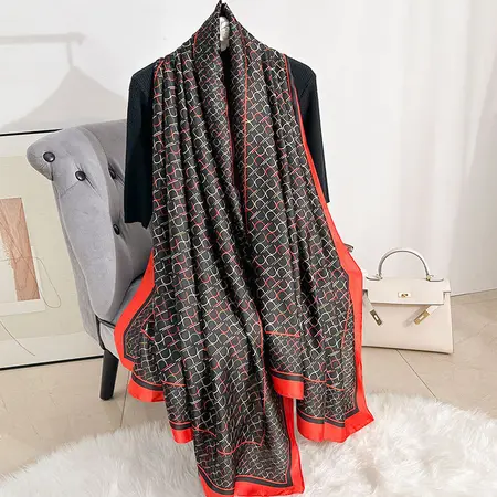 Silk Geometric Scarf Shawl – 90 × 180cm detail