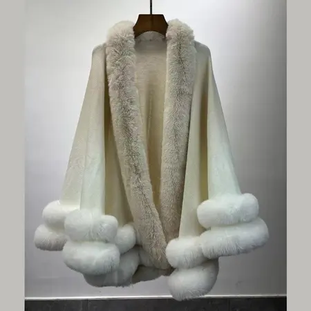 Knit Oversized Poncho detail