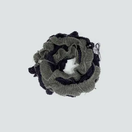 Fringed Scarf Shawl – 180 × 4 cm detail