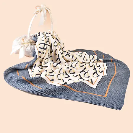 90% Silk Printed Scarf Shawl – 90 × 90 cm detail