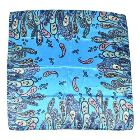 Vintage Scarf Shawl – 90 × 90 cm detail