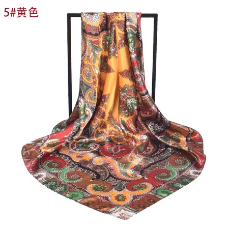 Silk Scarf Shawl – 90 × 90 cm detail
