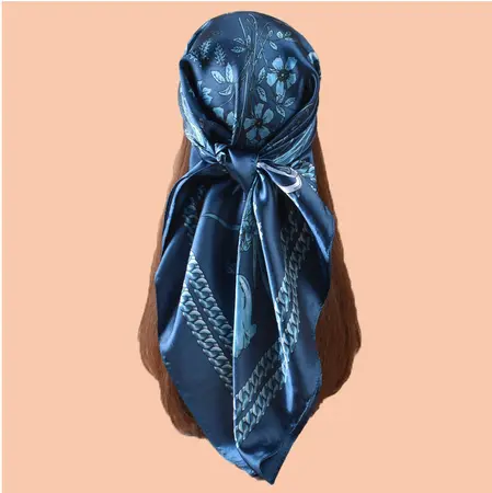 Floral Scarf Shawl – 90 × 90 cm detail