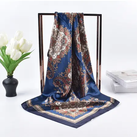 Women's Silk Scarf Shawl – 90 × 90 cm detail