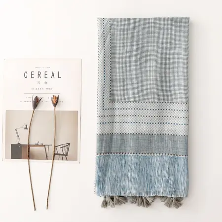 Plaid Geometric Fringed Scarf Shawl – 180 × 88 cm detail