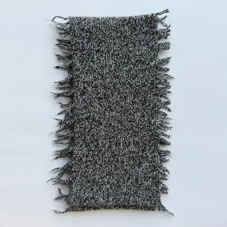 Women's 50% Wool Blend Knit Fringed Vintage Y2K Scarf Shawl – 150 × 17 cm detail