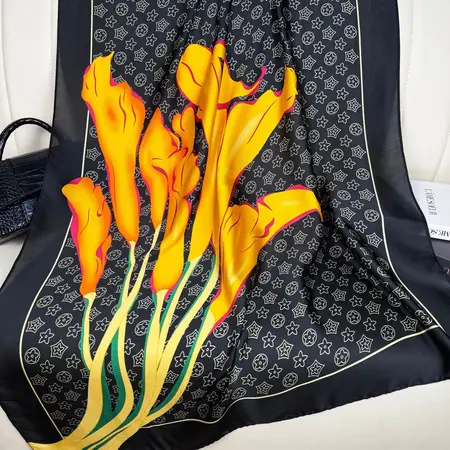 Silk Floral Printed Scarf Shawl – 90 × 180cm detail