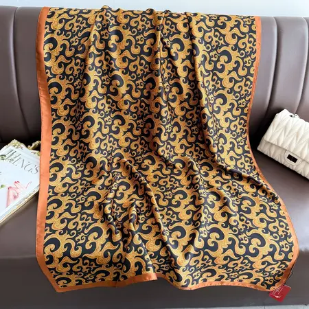 Silk Scarf Shawl – 90 × 180cm detail