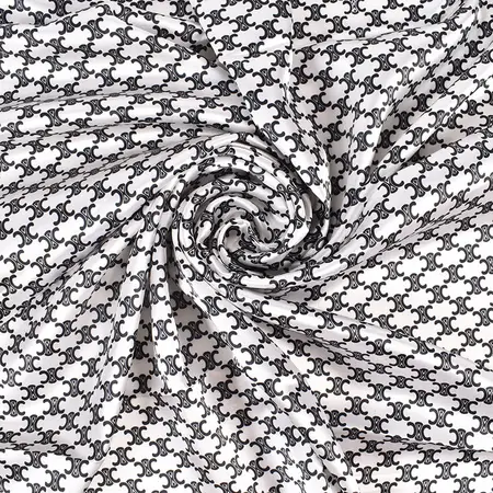 Scarf Shawl – 90 × 90 cm detail