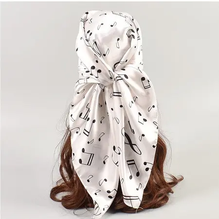 Silk Scarf Shawl – 90 × 90 cm detail