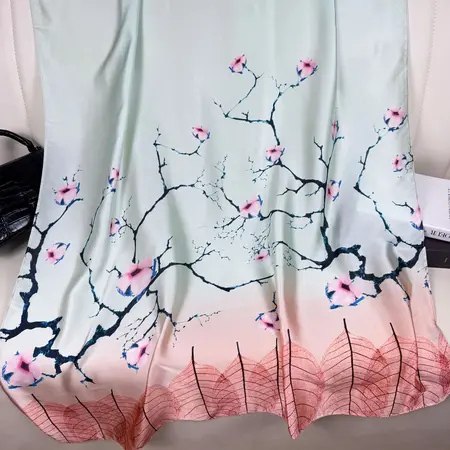 Silk Scarf Shawl – 90 × 180cm detail