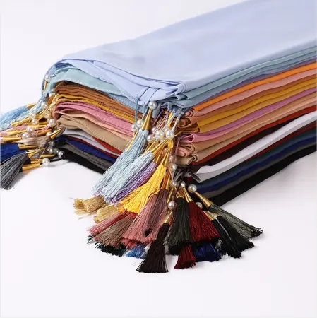 Chiffon Fringed Hijab – 70 × 175 cm detail