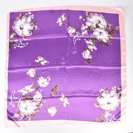 Floral Vintage Scarf Shawl – 90 × 90 cm detail