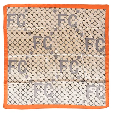 Scarf Shawl – 90 × 90 cm detail