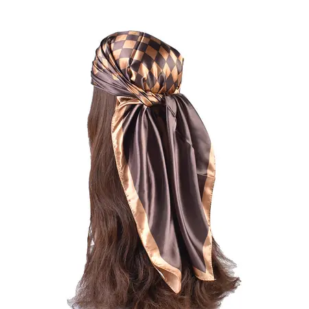 Plaid Scarf Shawl – 90 × 90 cm detail
