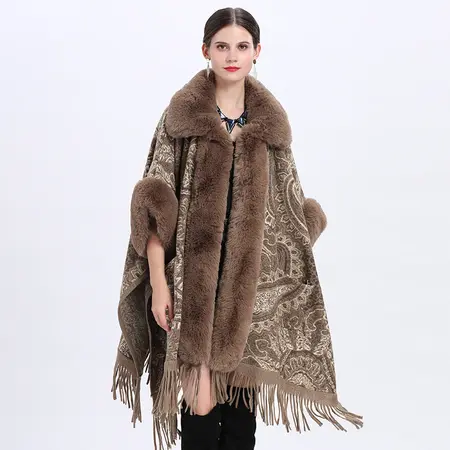 Jacquard Fringed Poncho detail