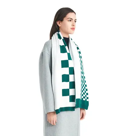 Women's Wool Plaid Scarf Shawl – 160 × 28 cm detail