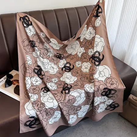 Silk Printed Scarf Shawl – 90 × 90 cm detail