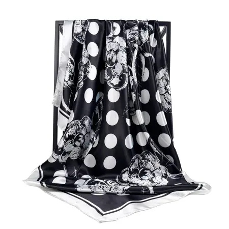 Floral Scarf Shawl – 90 × 90 cm