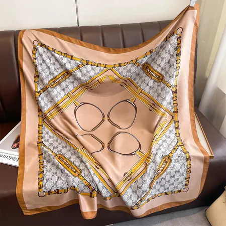 Women's Scarf Shawl – 90 × 90 cm detail