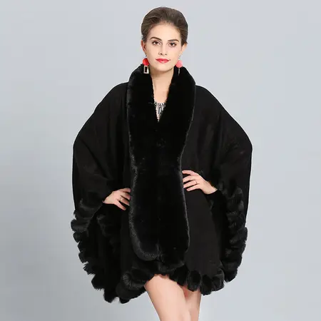 Faux Fur Poncho – 80 × 180cm detail
