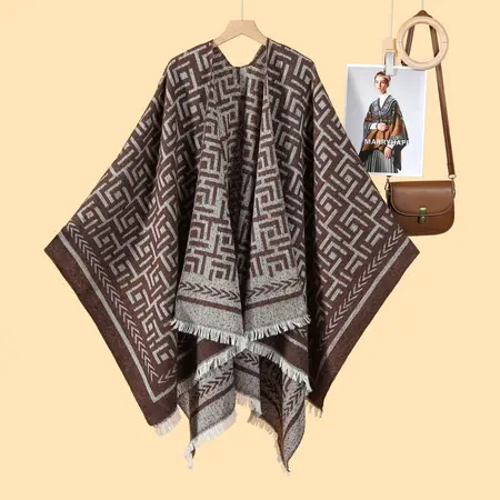 Women's Fringed Reversible Poncho – 130 × 150 cm detail
