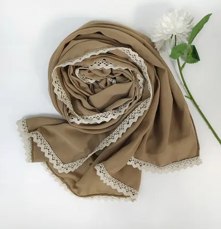 Chiffon Fringed Hijab detail