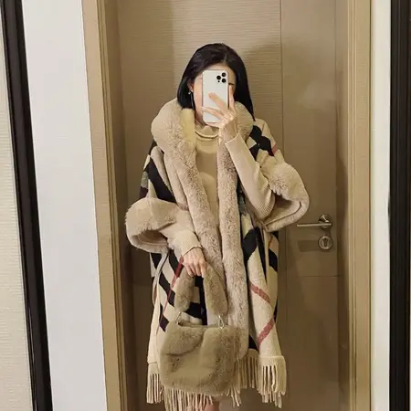 Plaid Knit Poncho detail